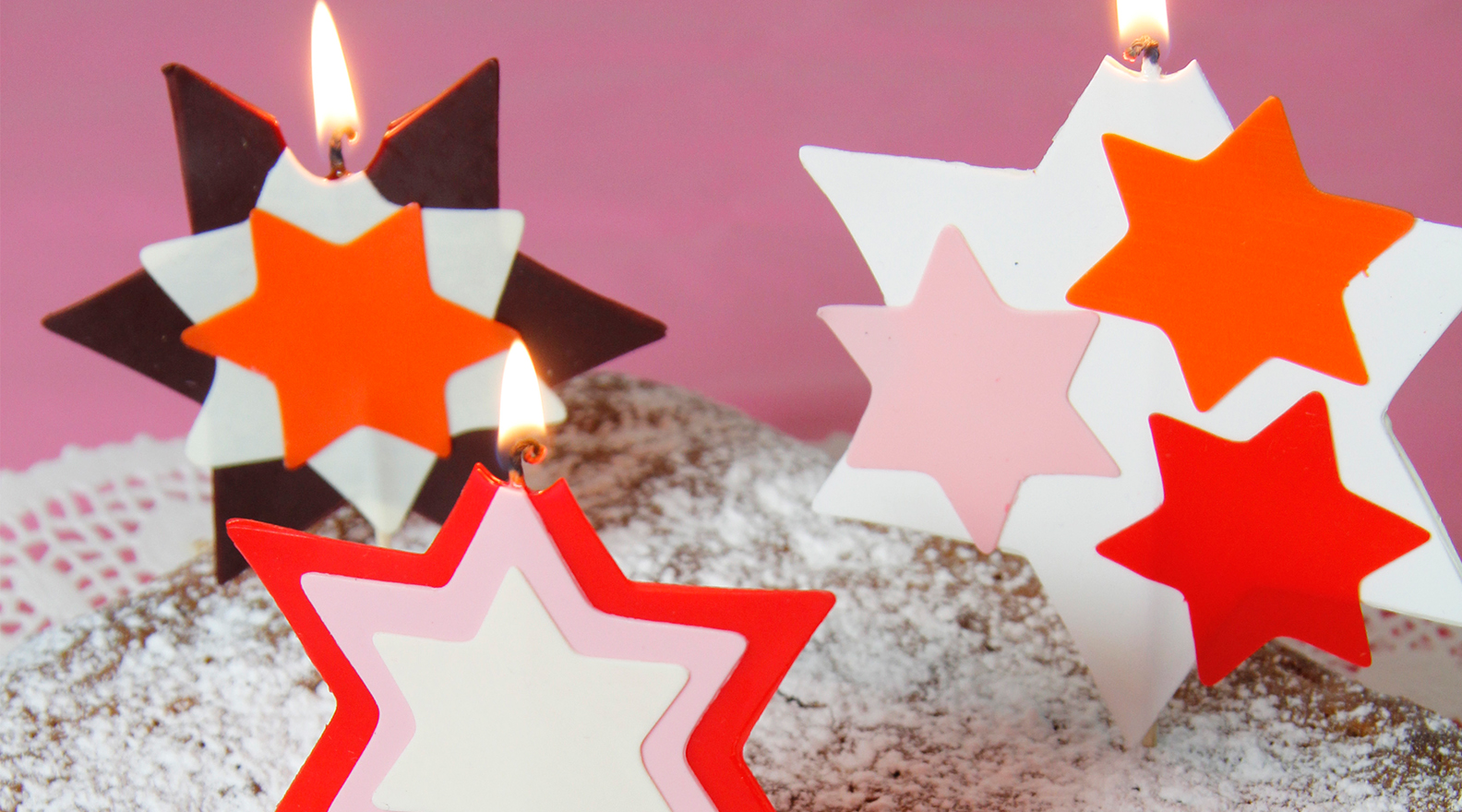 Reproduire la magie de Noël avec des bougies : 12 idées inspirantes
