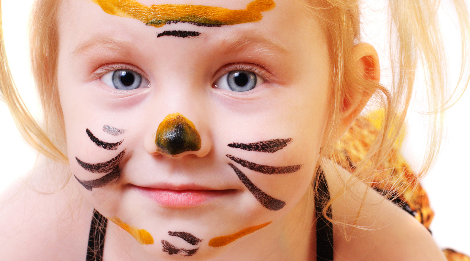Le maquillage pour enfants ; plus de 30 modèles expliqués pas à pas