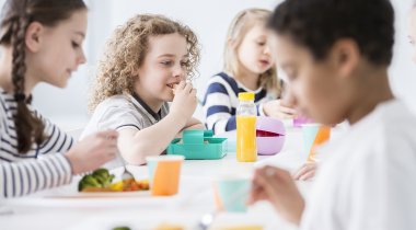 Cantine scolaire - enfants milkshake enfants milkshake
