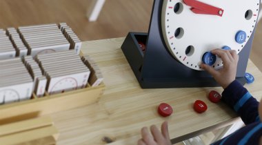 Reperes temps enfant - enfant horloge enfant horloge