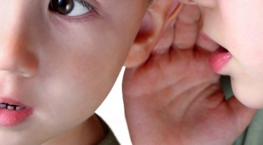 Premiers mots en maternelle petite section - enfant en maternelle parlent enfant en maternelle parlent