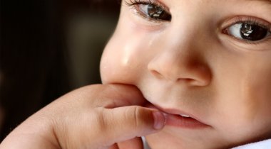 Emotions enfants - enfant pleure enfant pleure