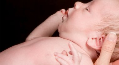 Premiers soins de bébés - bébé les bons gestes bébé les bons gestes